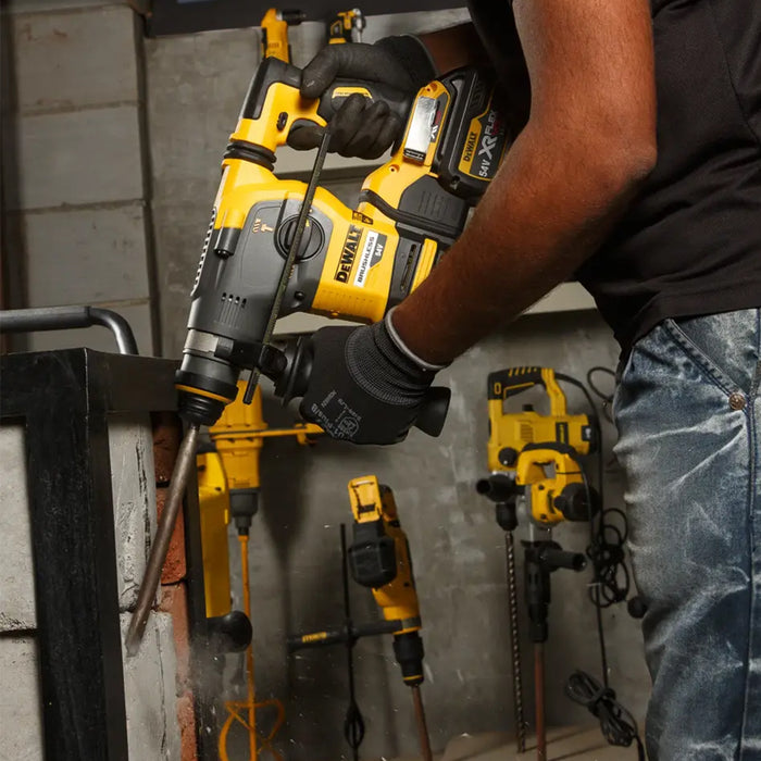 Perforateur-burineur sans fil 54 V DeWalt XR FLEXVOLT DCH333 – SDS Plus 3,5 J