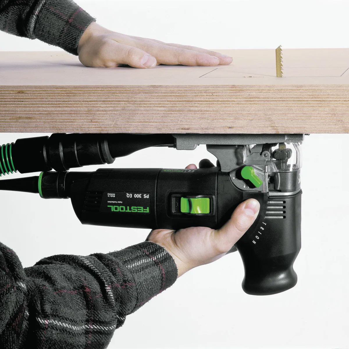 Scie sauteuse pendulaire filaire 720 W Festool TRION PS 300 EQ-Plus – coupe bois 120 mm