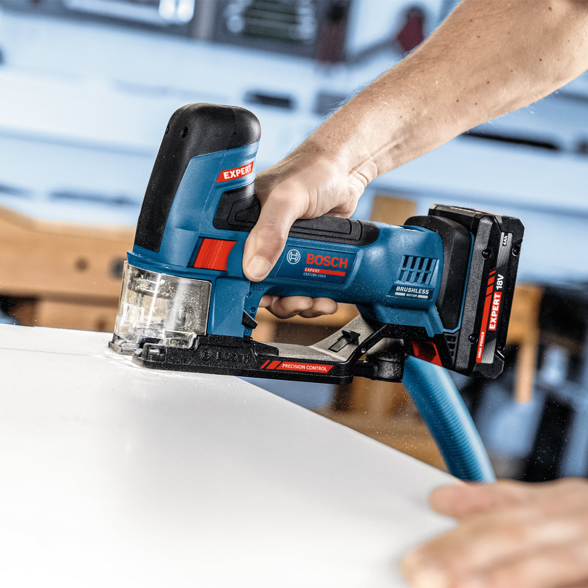 Scie sauteuse sans fil 18 V Bosch EXPERT EXST18V-155S – coupe bois 155 mm