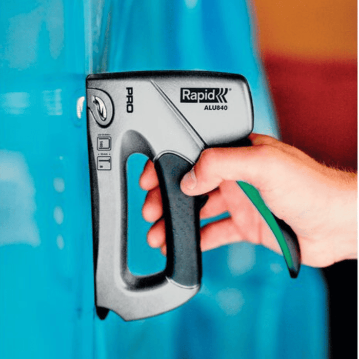 Utilisation de l'Agrafeuse-cloueuse professionnelle ALU840 aluminium – RAPID