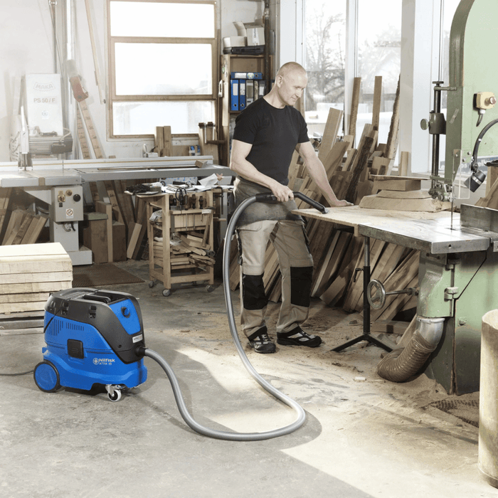 Utilisation de l'Aspirateur NILFISK ATTIX 33-2L IC EU classe L 30 L