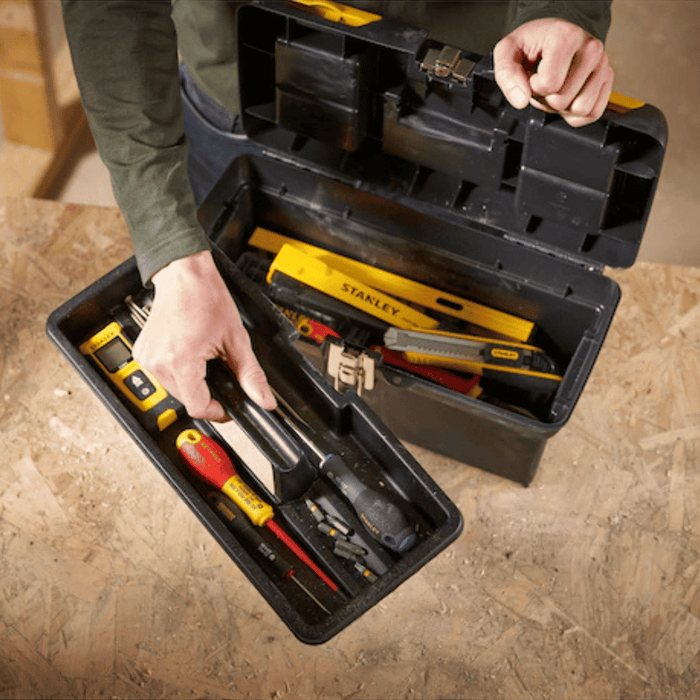 Ouverture de la Boîte à outils STANLEY 16" fermetures métal – 40 cm