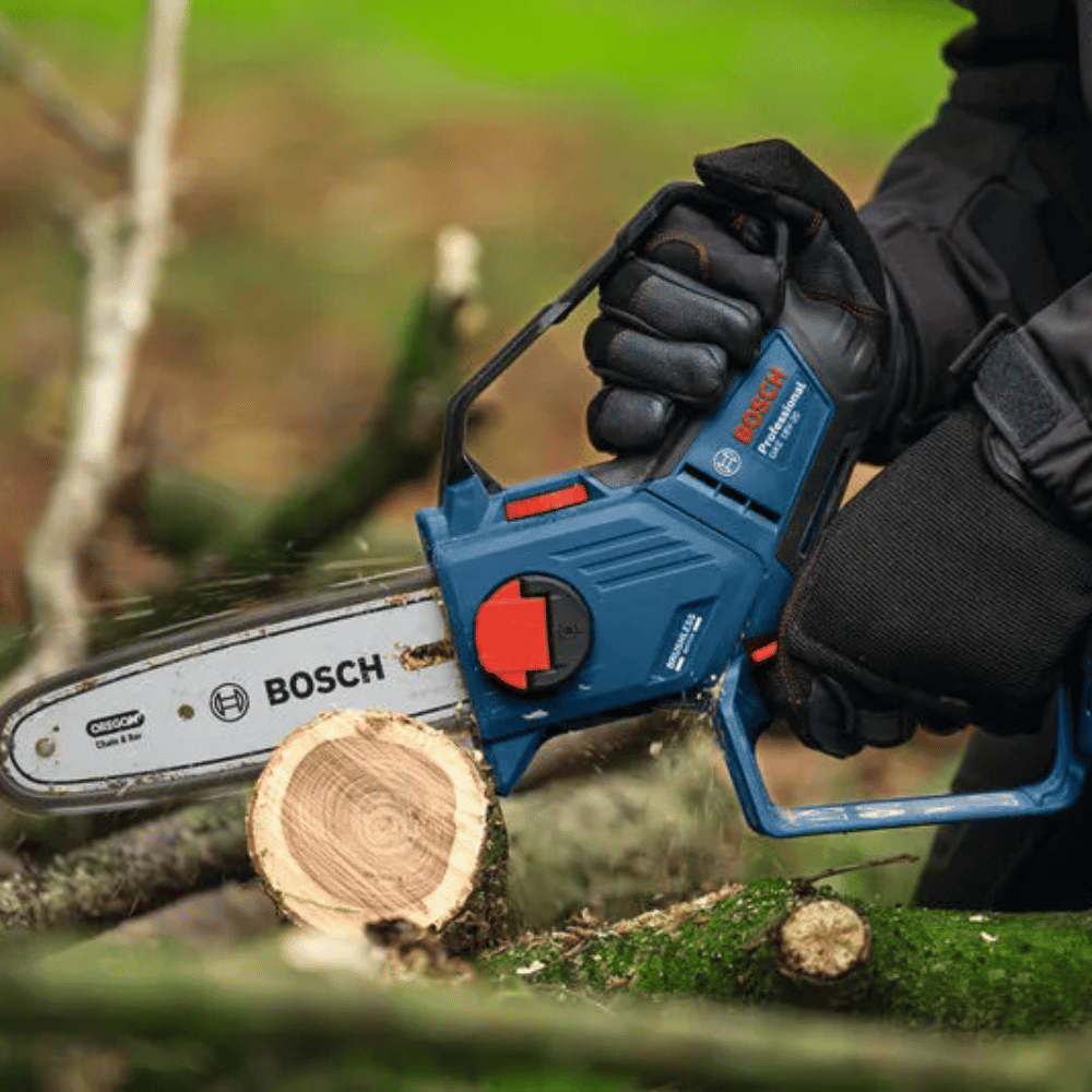 Coupe de l'Élagueuse Bosch PRO GKE 18V-20 – guide 20 cm – 18 V